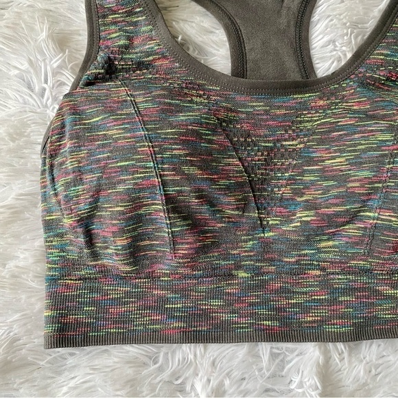 Sports Bra Medium Support Yoga Gym Activewear Bras with Pocket - Picture 6 of 10